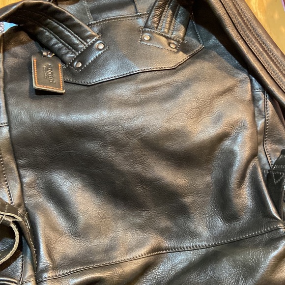 Old Trend Modern Vintage Leather Backpack #202-59